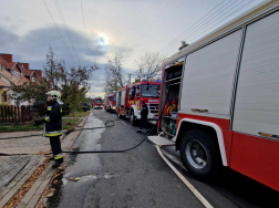 Tűzeset Pakson