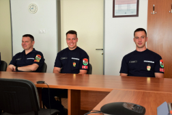 Felszerelő tűzoltók Tolna vármegyében