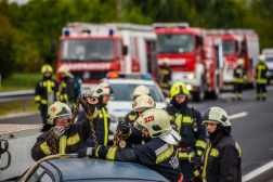 Műszaki mentési gyakorlat az M6-os autópályán