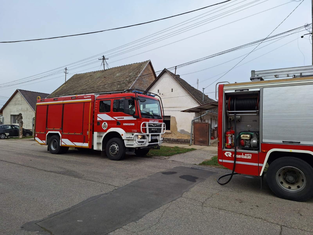 Tűzeset Tolna-Mözsön