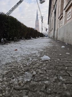 Bátaszék - iskola hóeltávolítás