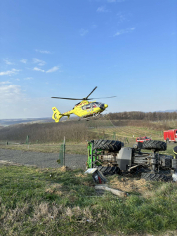 20260319 Mőcsény -felborult traktor