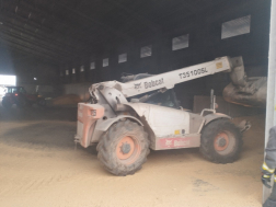 Földespuszta - darált termény égett