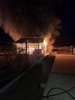 Simontornya - kigyulladt garázs