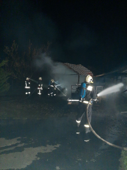 Simontornya - kigyulladt garázs