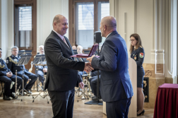 Elismerések, előléptetések Rendőr- és Tűzoltónap alkalmából