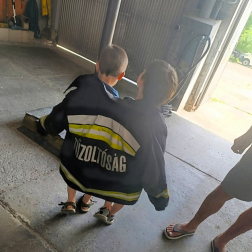  	Megteltek a tűzoltólaktanyák gyermeknapon