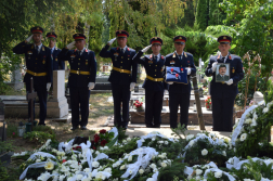 Utolsó útjára kísérték Árvai Imre tűzoltó alezredest