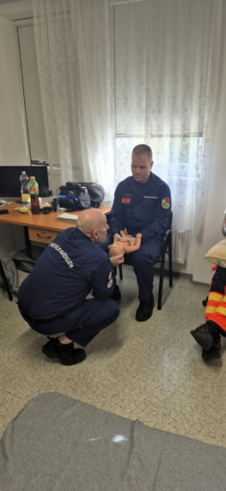Az újraélesztést gyakorolták a szekszárdi tűzoltók