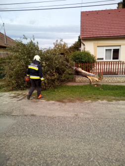 A műszaki mentéseké volt a főszerep csütörtökön